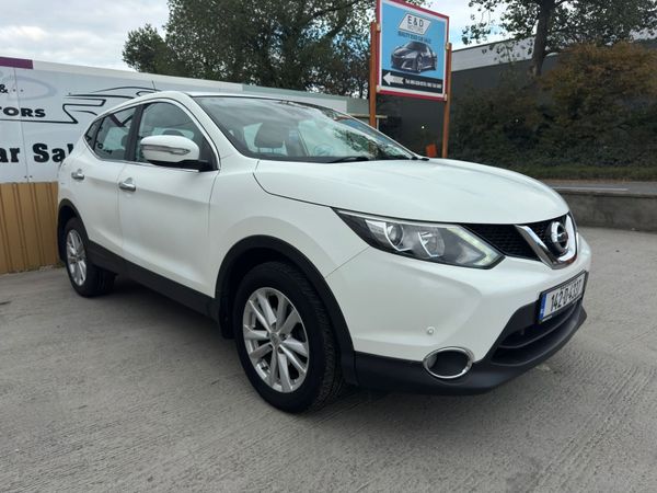 Nissan Qashqai Hatchback, Diesel, 2014, White