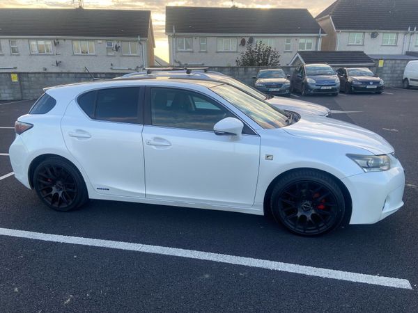 Lexus CT Hatchback, Petrol Hybrid, 2012, White