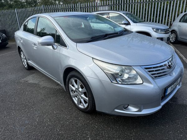 Toyota Avensis Saloon, Diesel, 2011, Silver