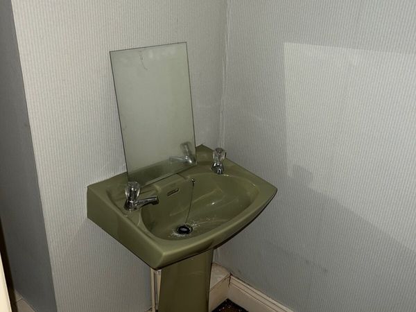no-image