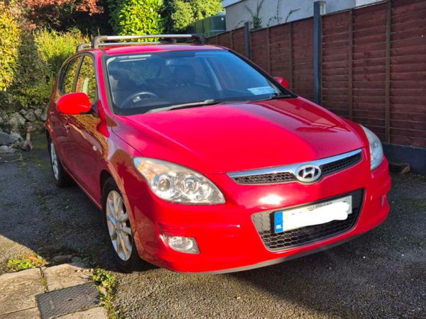 Hyundai i30 Hatchback, Diesel, 2008, Red
