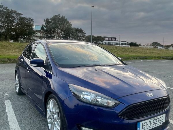 Ford Focus Hatchback, Petrol, 2015, Blue