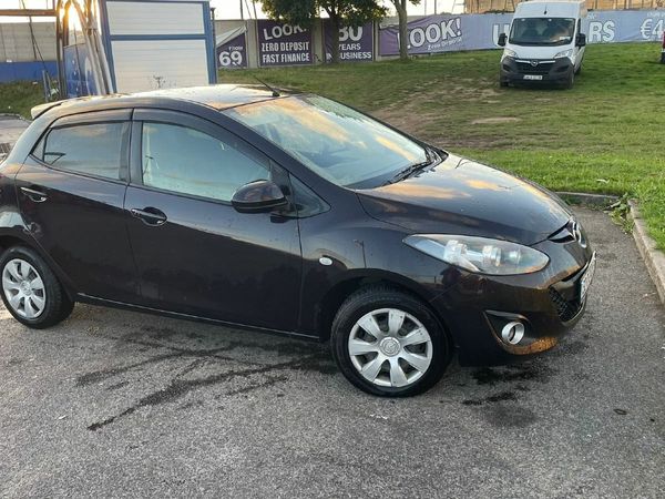Mazda Demio MPV, Petrol, 2013, Purple