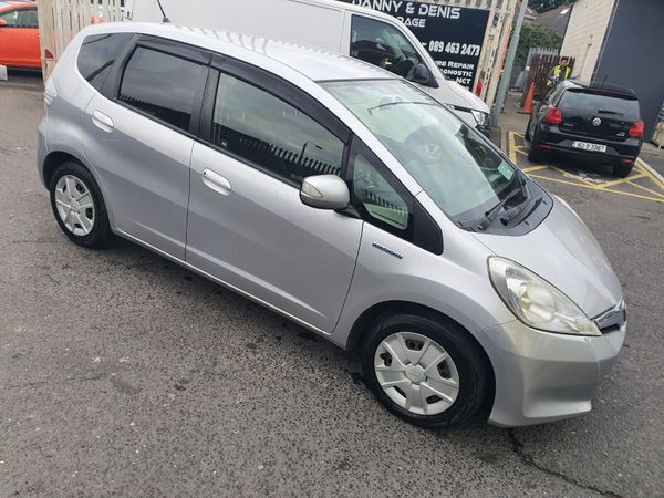 Honda Fit Hatchback, Petrol Hybrid, 2012, Silver
