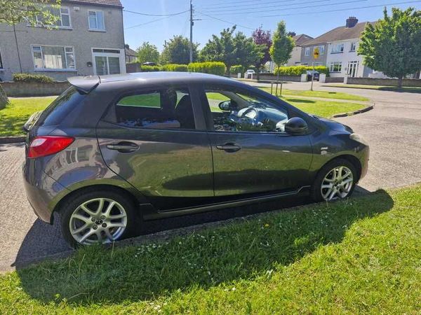 Mazda Mazda2 Hatchback, Petrol, 2013, Grey