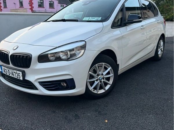 BMW 2-Series Estate/Jeep, Petrol, 2014, White