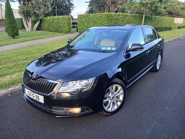 Skoda Superb Saloon, Diesel, 2014, Black