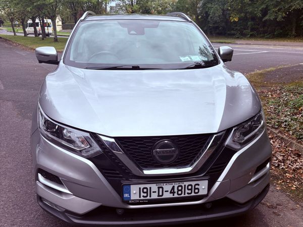 Nissan Qashqai Hatchback, Diesel, 2019, Silver