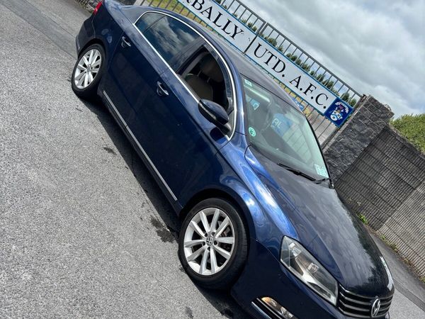 Volkswagen Passat Saloon, Diesel, 2013, Blue