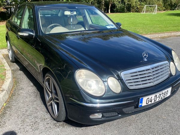 Mercedes-Benz E-Class Saloon, Petrol, 2004, Black