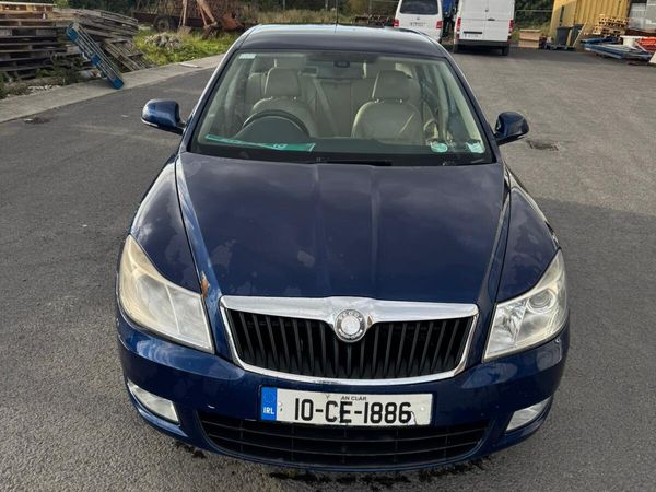 Skoda Octavia Hatchback, Diesel, 2010, Blue