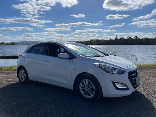 Hyundai i30 Hatchback, Diesel, 2015, White