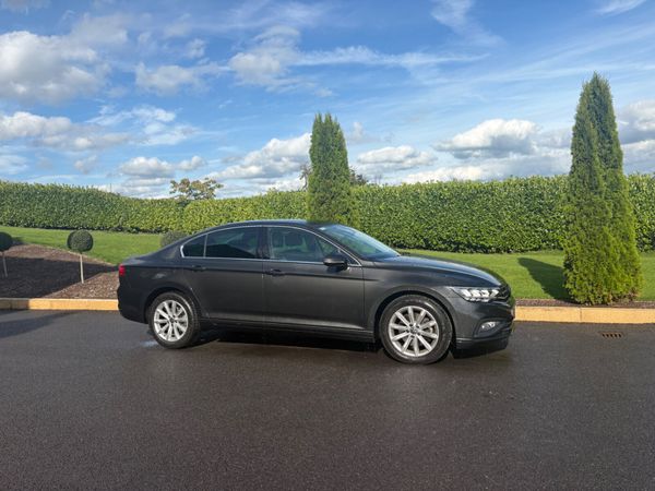 Volkswagen Passat Saloon, Diesel, 2021, Grey