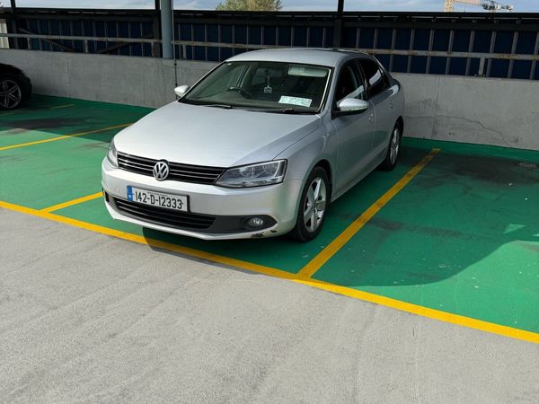 Volkswagen Jetta Saloon, Diesel, 2014, Silver