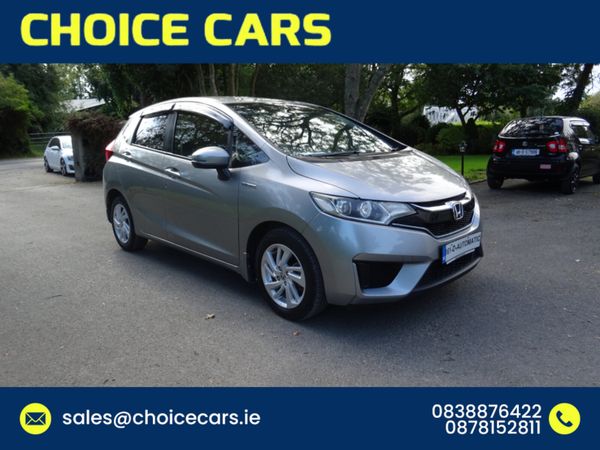 Honda Fit Hatchback, Petrol, 2016, Silver