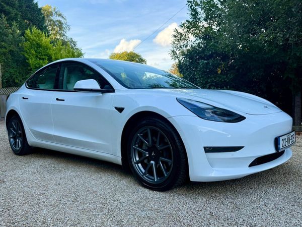 Tesla Model 3 Saloon, Electric, 2021, White