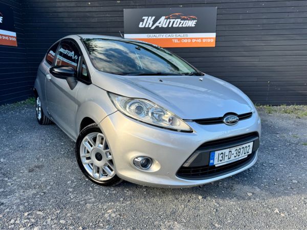 Ford Fiesta Hatchback, Petrol, 2013, Silver