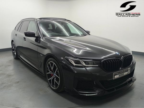 BMW 5-Series Estate, Petrol Hybrid, 2022, Grey