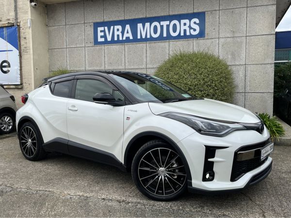 Toyota C-HR SUV, Petrol Hybrid, 2020, White