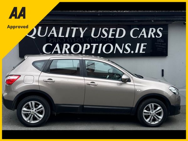 Nissan Qashqai Hatchback, Diesel, 2011, Beige