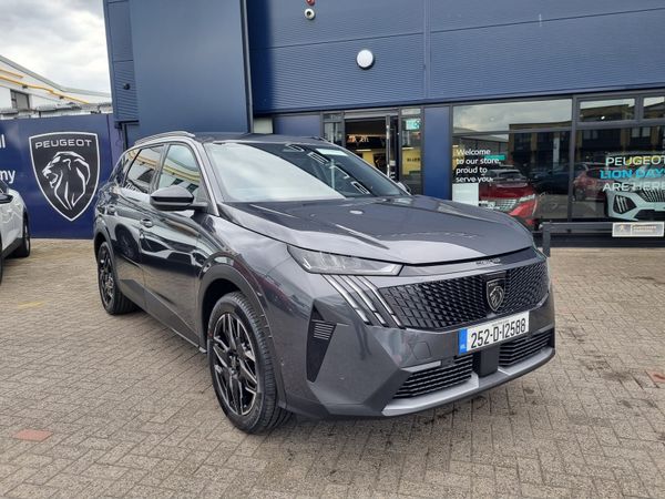 Peugeot 5008 MPV, Petrol, 2025, Grey