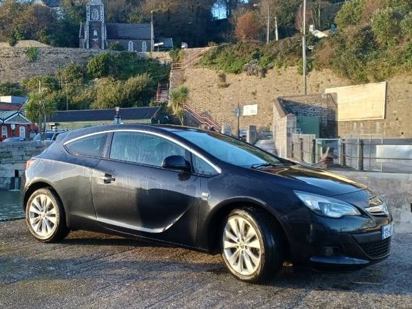 Vauxhall Astra Hatchback, Diesel, 2013, Black