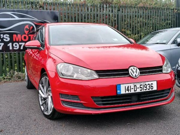 Volkswagen Golf Hatchback, Petrol, 2014, Red