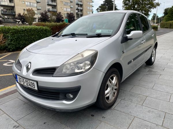 Renault Clio Hatchback, Petrol, 2007, Silver