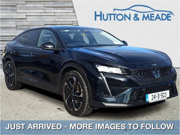 Peugeot 408 Hatchback, Petrol, 2024, 