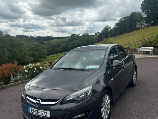 Opel Astra Saloon, Diesel, 2013, Grey
