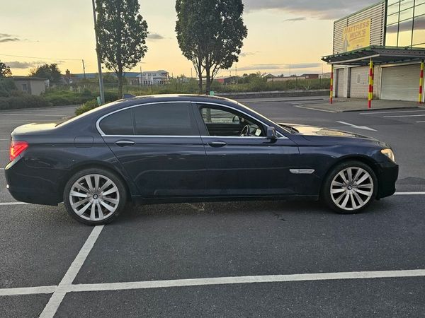 BMW 7-Series Saloon, Diesel, 2011, Blue
