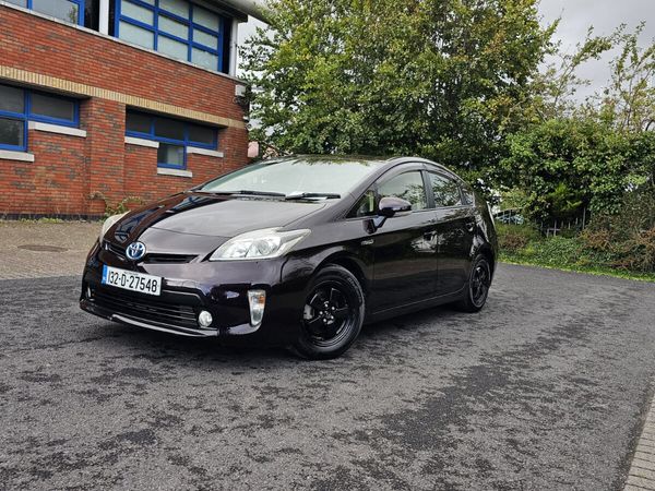 Toyota Prius Hatchback, Petrol Hybrid, 2013, Purple