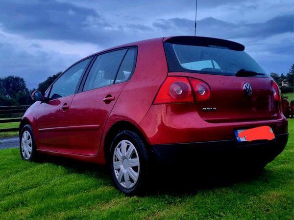 Volkswagen Golf Hatchback, Petrol, 2008, Red