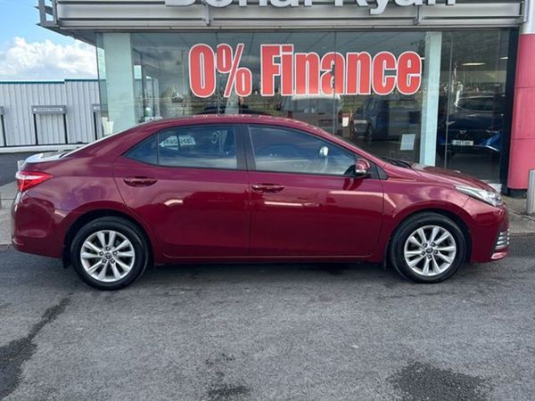 Toyota Corolla Saloon, Diesel, 2017, Red