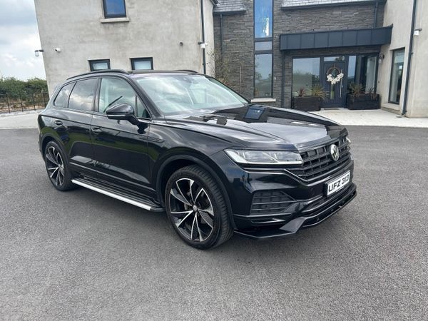Volkswagen Touareg SUV, Diesel, 2019, Black