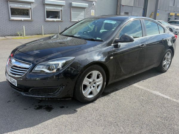 Vauxhall Insignia Hatchback, Diesel, 2014, Grey
