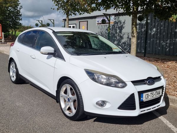 Ford Focus Hatchback, Petrol, 2013, White