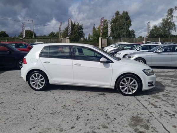 Volkswagen Golf Hatchback, Petrol, 2016, White
