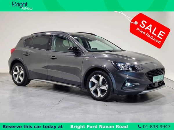 Ford Focus Hatchback, Petrol, 2022, Grey