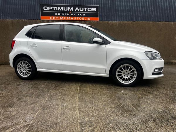 Volkswagen Polo Hatchback, Petrol, 2014, White