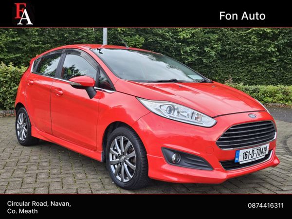 Ford Fiesta Hatchback, Petrol, 2016, Red