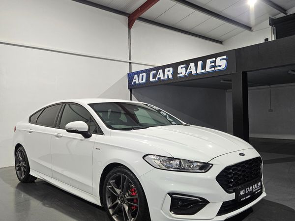 Ford Mondeo Hatchback, Diesel, 2021, White