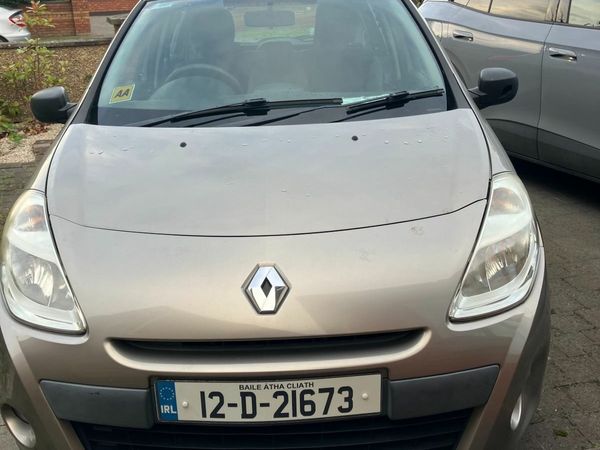 Renault Clio Hatchback, Ethanol Petrol, 2012, Gold