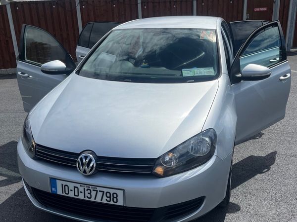 Volkswagen Golf Hatchback, Petrol, 2010, Silver