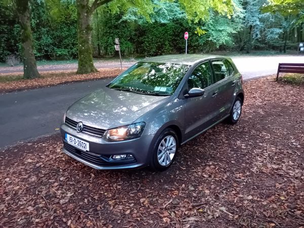 Volkswagen Polo Hatchback, Petrol, 2015, Grey