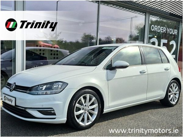 Volkswagen Golf Estate, Petrol, 2019, White