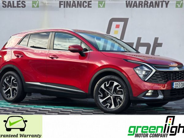 Kia Sportage SUV, Petrol Hybrid, 2022, Red