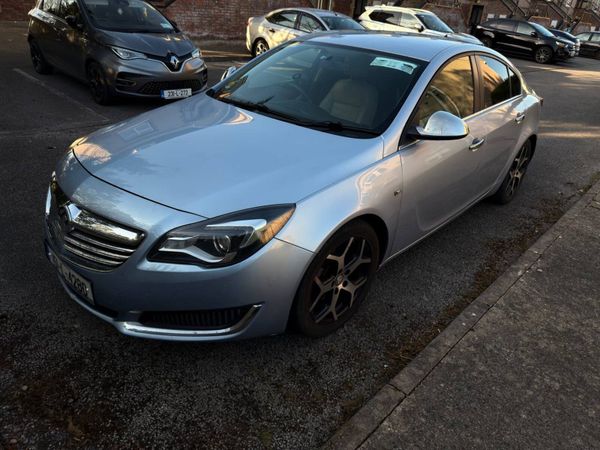 Vauxhall Insignia Hatchback, Diesel, 2015, Silver