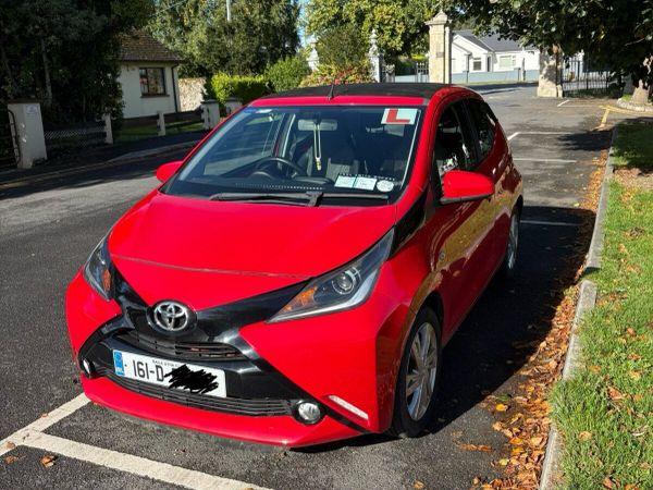 Toyota Aygo Hatchback, Petrol, 2016, Red