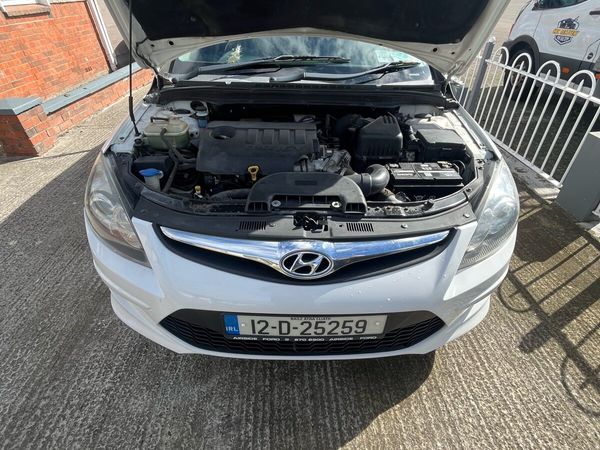 Hyundai i30 Van, Diesel, 2012, White